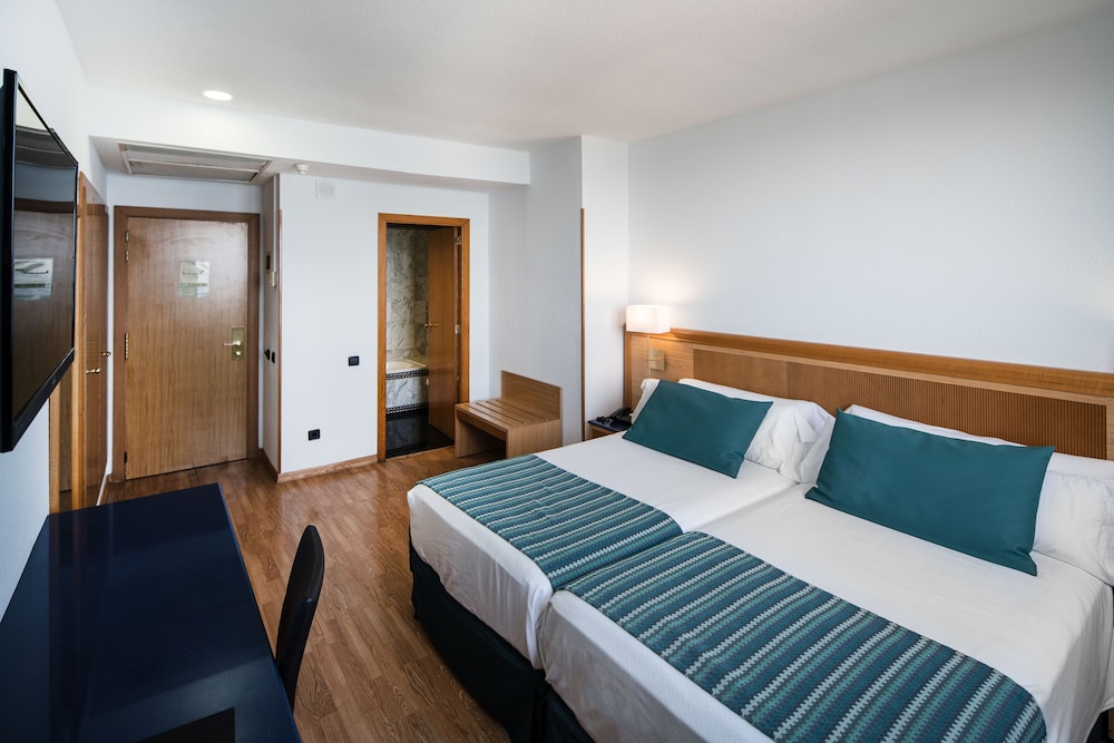 Double Room Single Use, Balcony - Photo 4