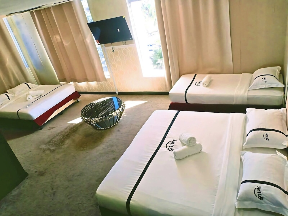Family Room, Multiple Beds photo 1
