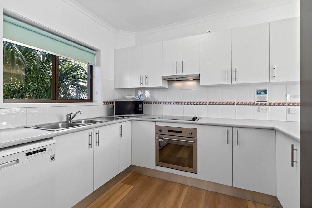 1 Bedroom Garden Apartment photo 3
