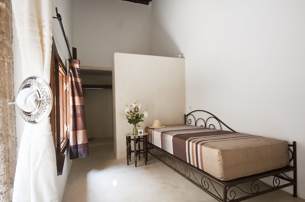 Comfort Suite photo 1