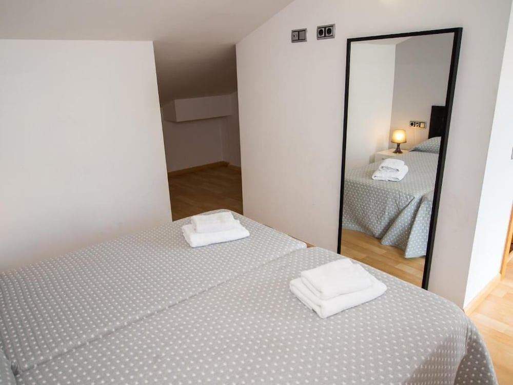 Duplex, 3 Bedrooms photo 2