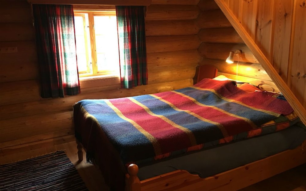Cabin, 4 Bedrooms, Mountain View, Mountainside photo 2
