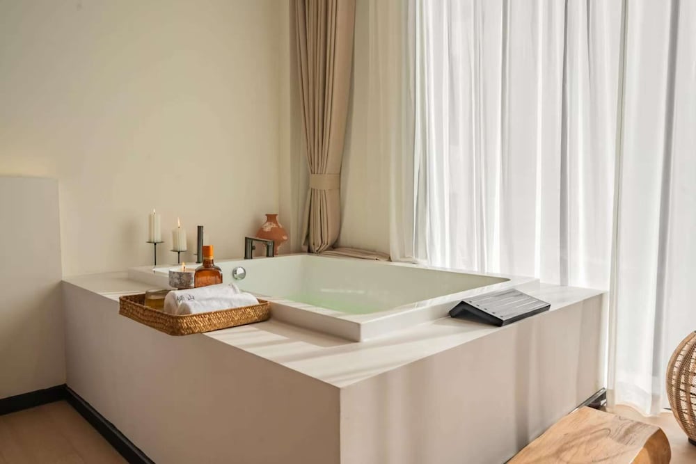 Deluxe Double Room, Mountain View photo 2