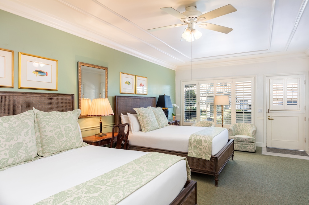 Deluxe Room, 2 Queen Beds photo 1
