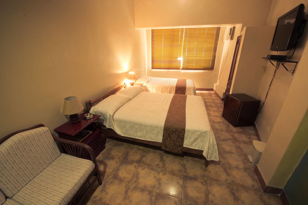 Basic Double Room photo 2