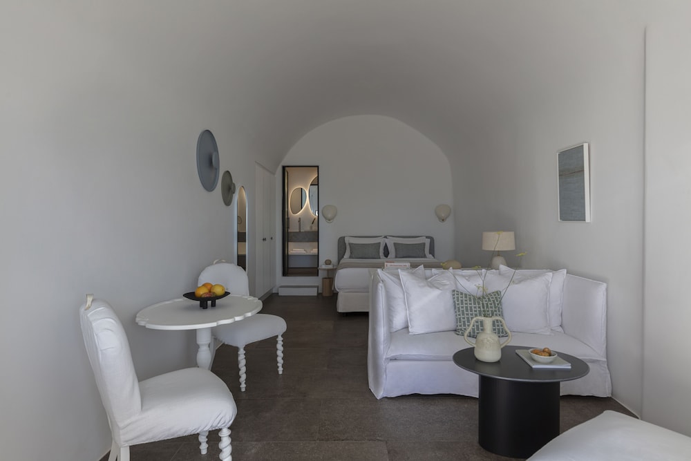 Honeymoon Suite with Plunge Pool