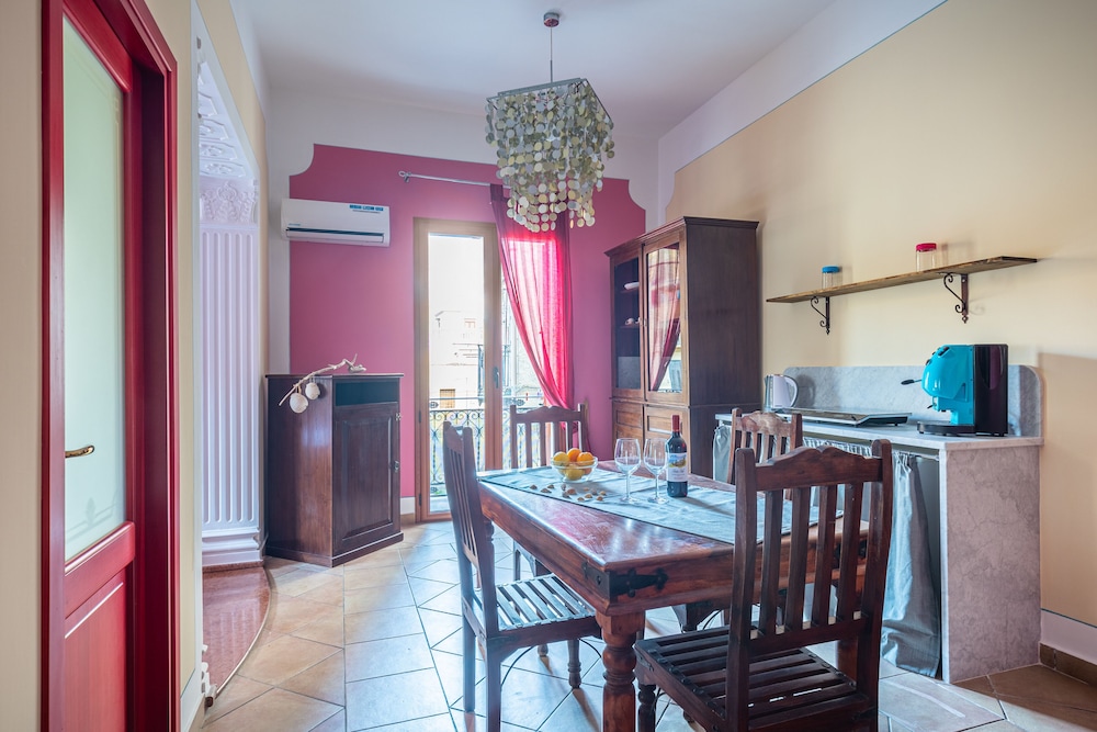 Basic Apartment (Angelica)