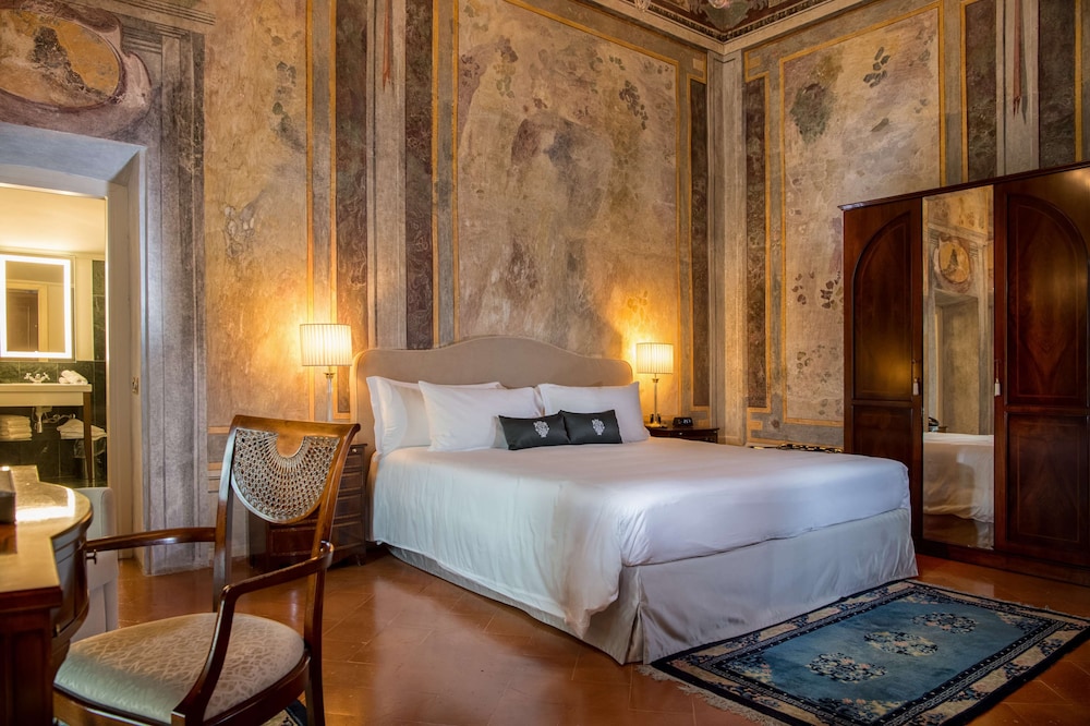 Room, 1 King Bed (Spinola)