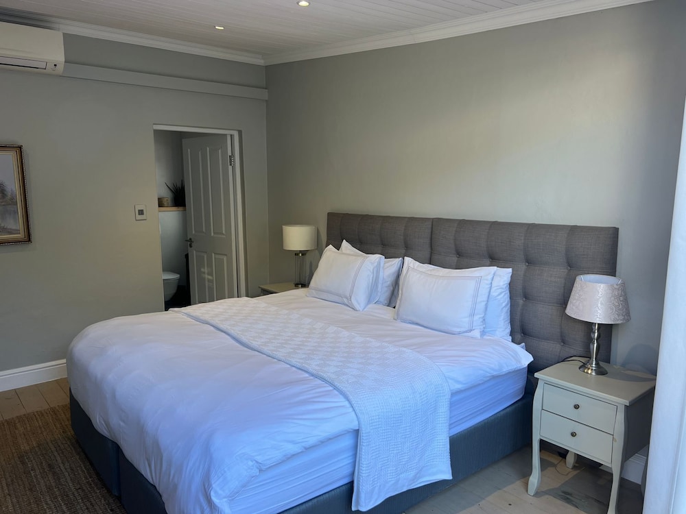 Standard Double Room photo 2