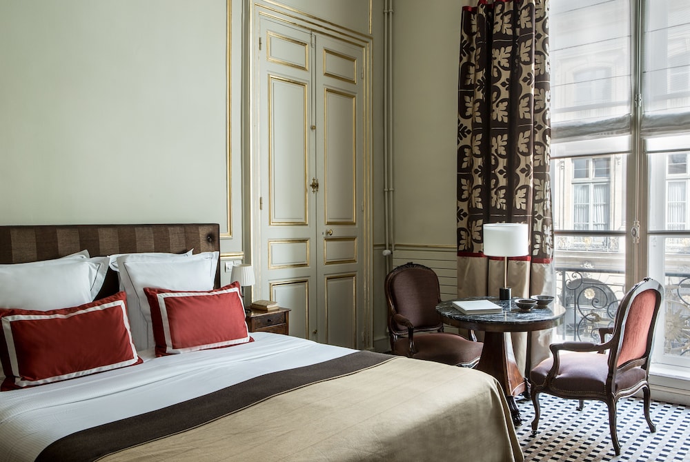 Hôtel Mansart bedroom photo