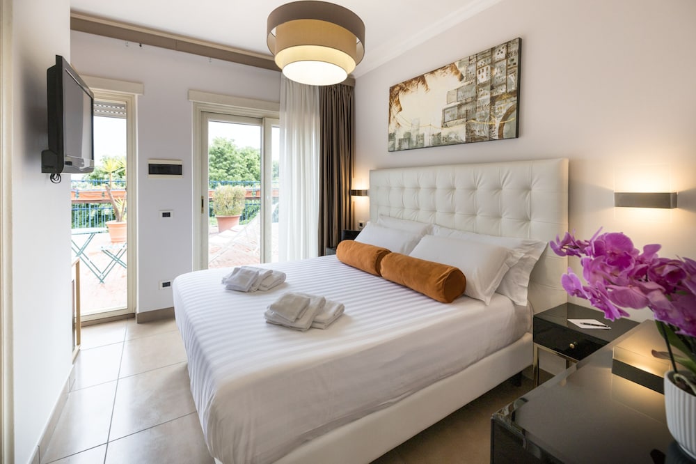 Standard Room photo 2