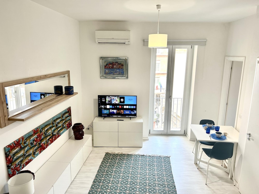 Apartment photo 3
