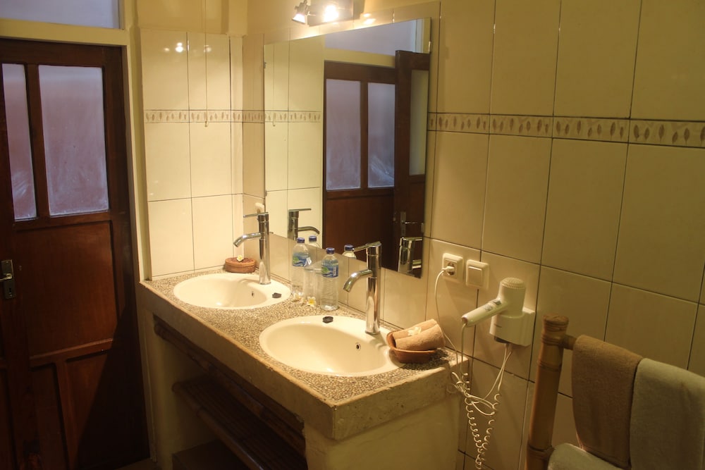 Standard Room photo 3
