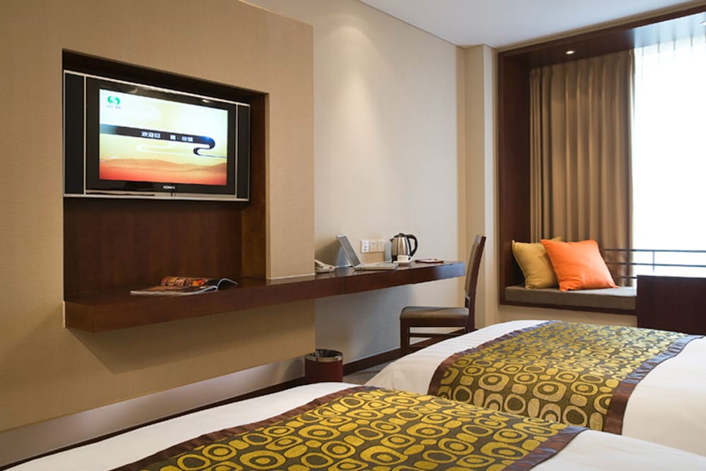 Standard Twin Room, Multiple Beds photo 3