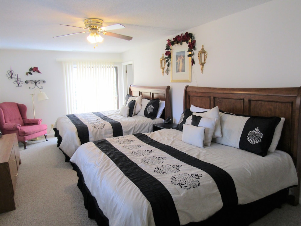 House, 6 Bedrooms