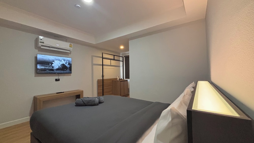 Standard Queen Room - Photo 1