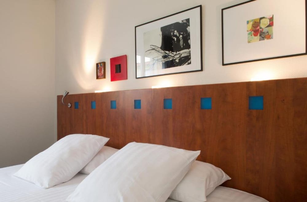 Executive Room - Photo 3