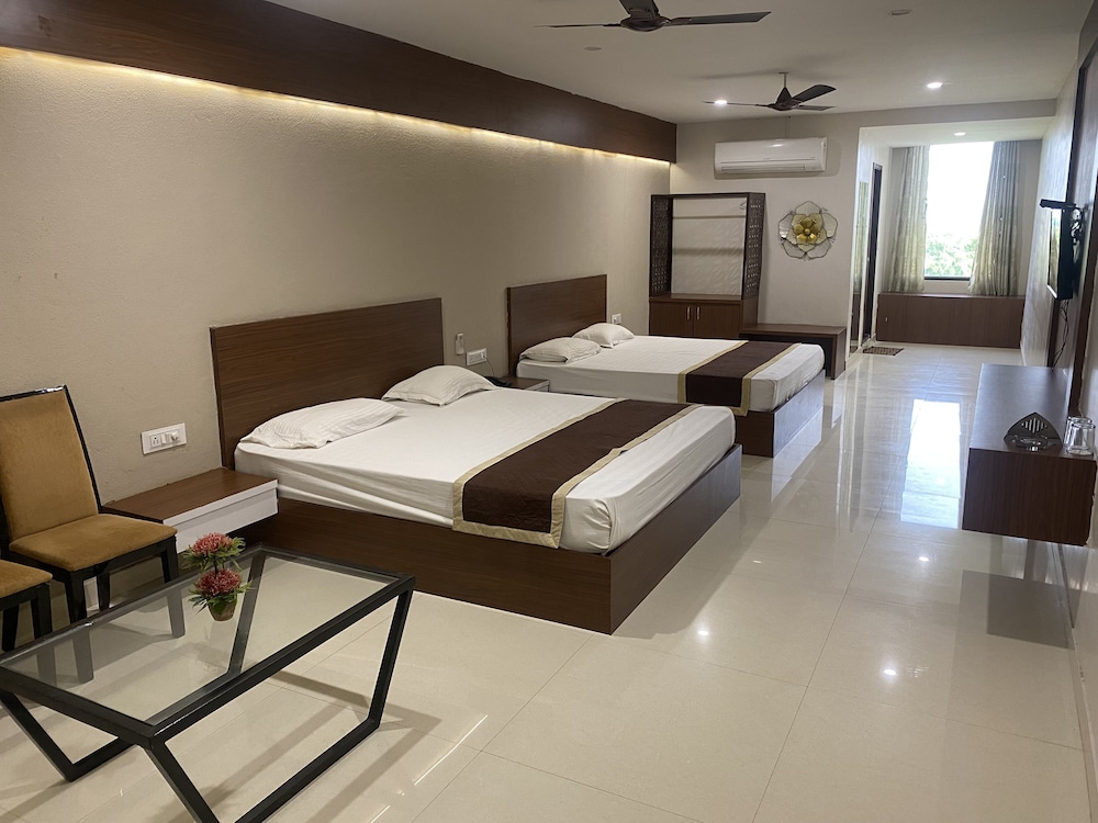 Superior Double Room, 1 Twin Bed, Refrigerator, Resort View photo 1