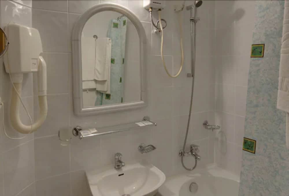 Executive Suite photo 2