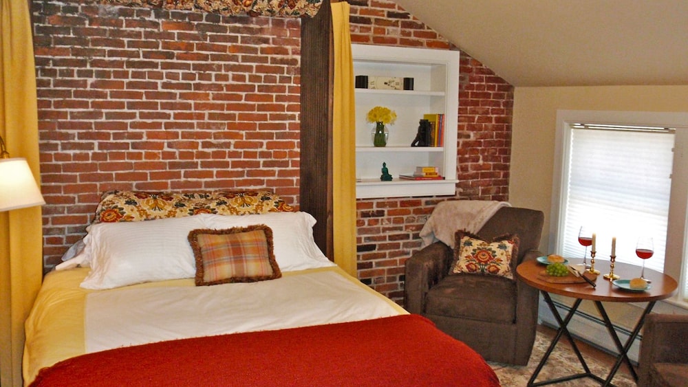 Murphy Bed Studio photo 2
