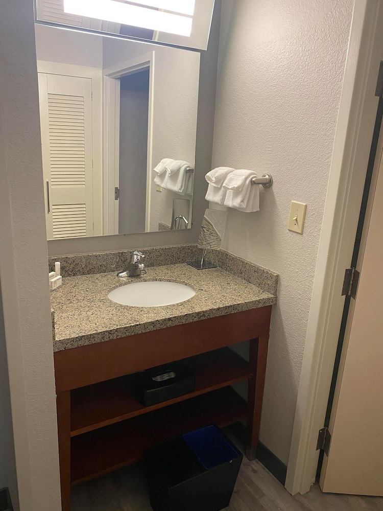 Courtyard Newport News Yorktown, Φωτογραφία 5