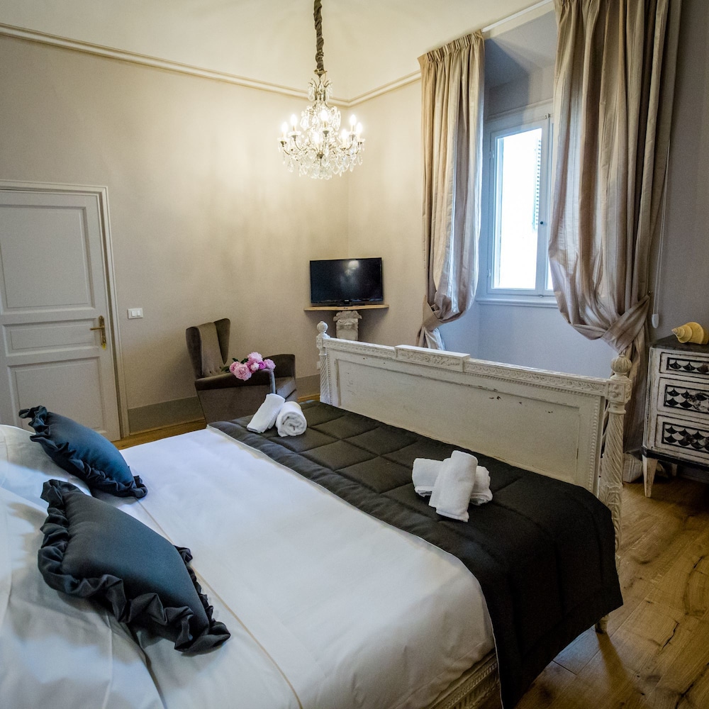 Standard Room photo 3