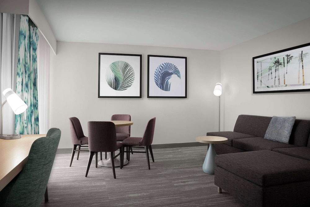 Junior Suite, 1 Queen, Hearing Accessible photo 1