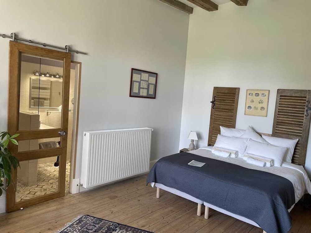 Comfort Double Room, 1 King Bed, Private Bathroom