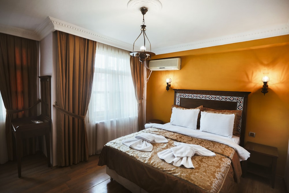 Superior Double Room Single Use, 1 Double Bed, Ensuite, Sea View photo 3