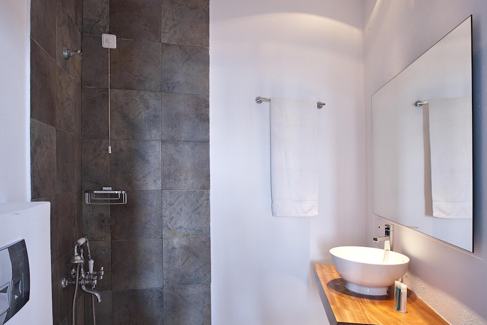 Double Room, Sea View - Photo 7