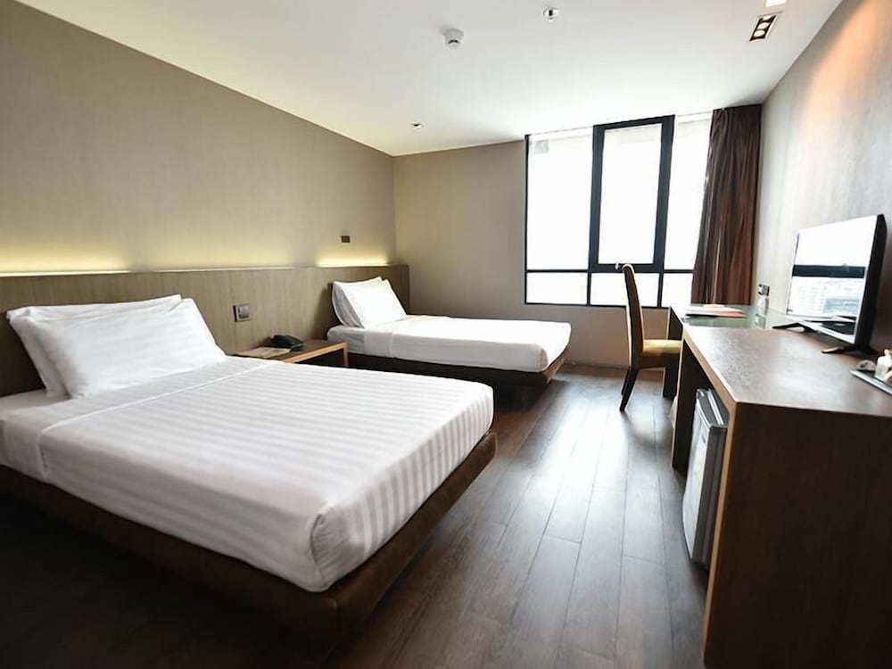 Deluxe Twin Room, Non Smoking, Private Bathroom photo 1