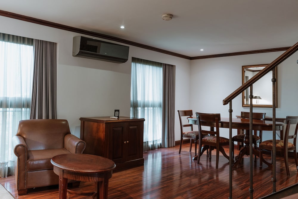 Grand Suite - Photo 2
