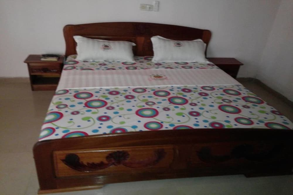 Superior Room, 1 King Bed photo 2