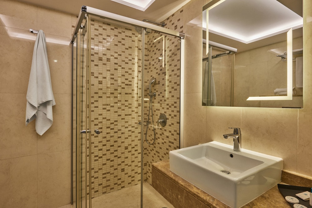 Standard Double or Twin Room photo 3