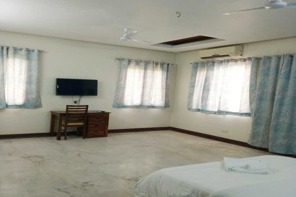 Executive Room photo 2