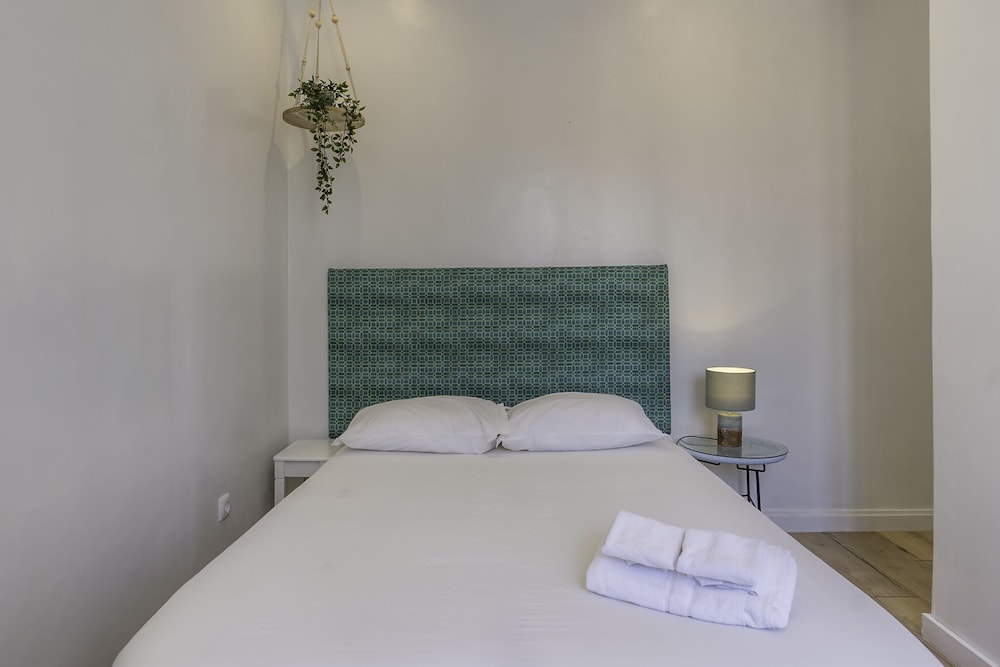 Comfort Suite, City View (Q43) photo 1