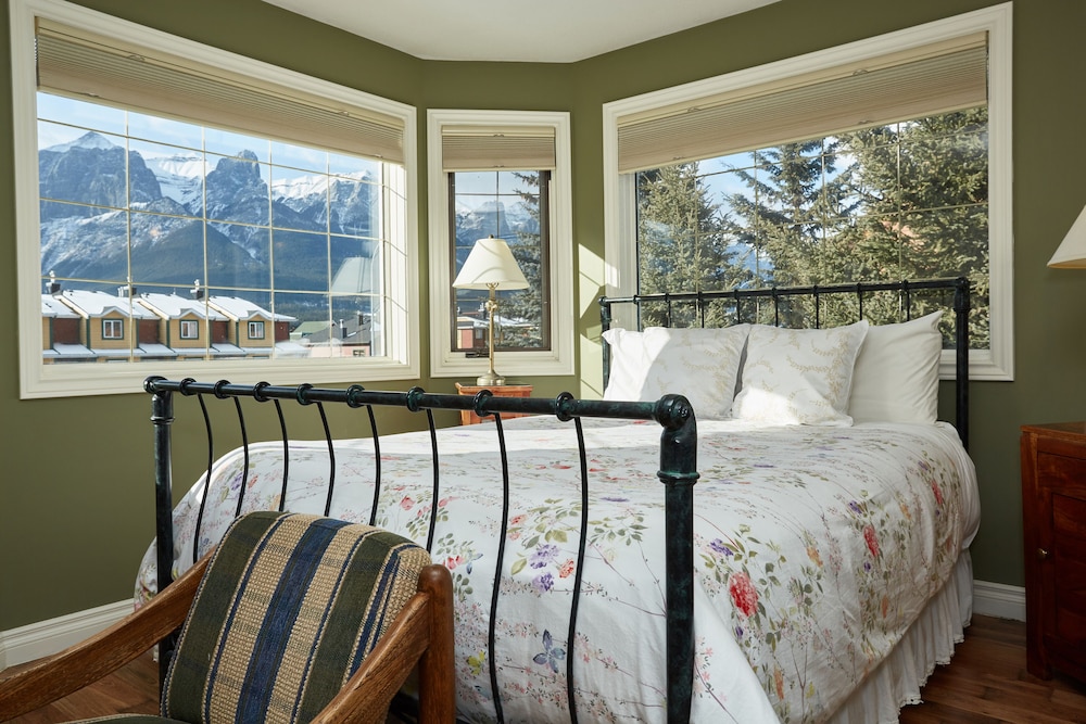Superior Room, 1 Queen Bed