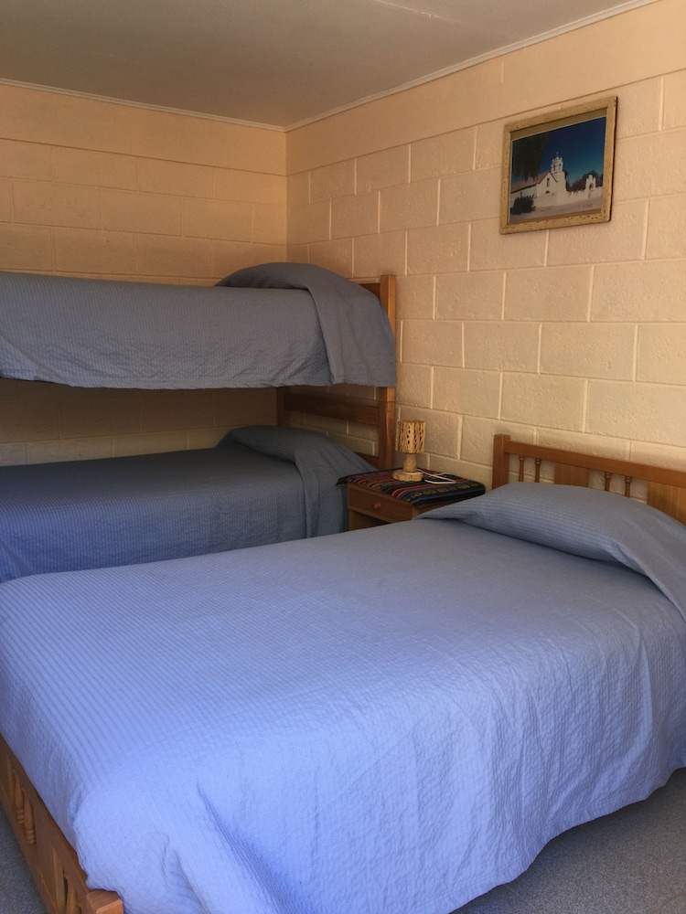 Standard Twin Room, 2 Twin Beds, Private Bathroom photo 1