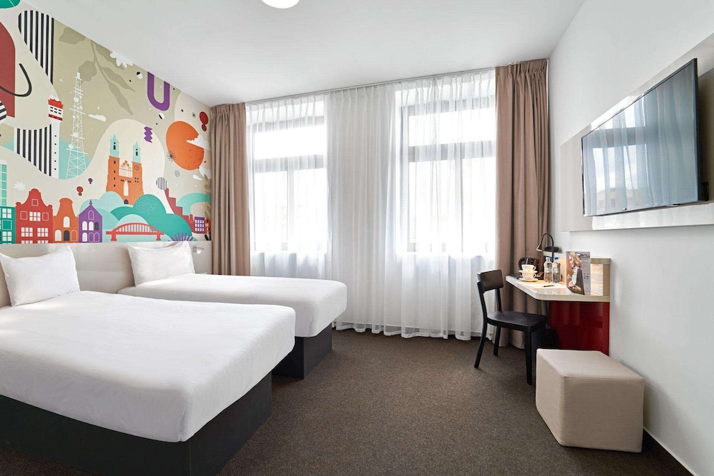 Standard Twin Room - Photo 2