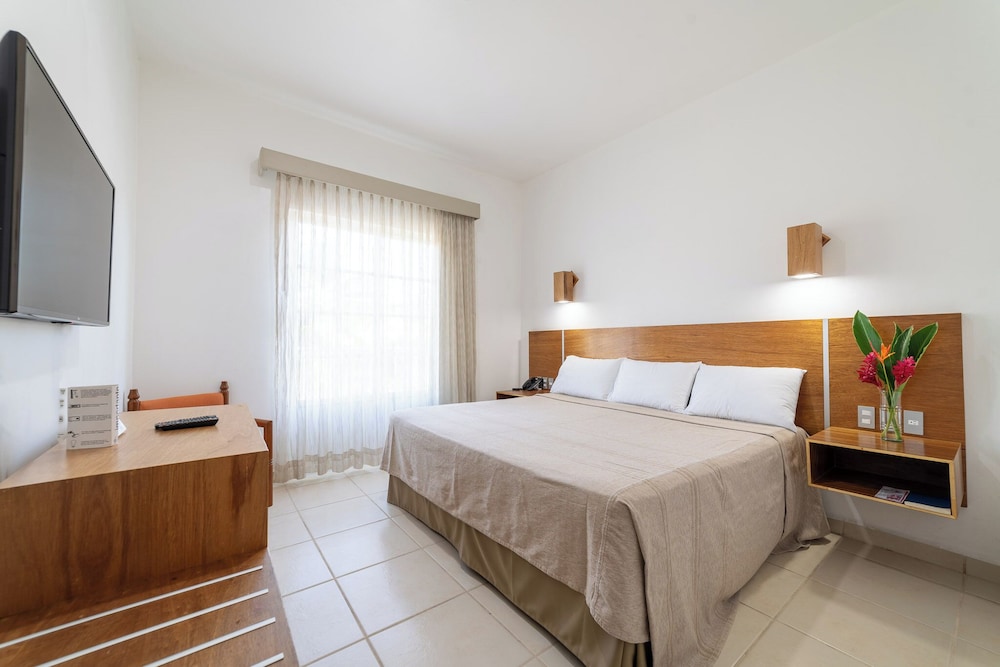 Standard Room, 1 Queen Bed - Photo 3