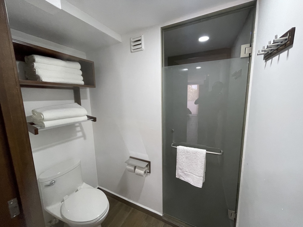 Deluxe Quadruple Room photo 3