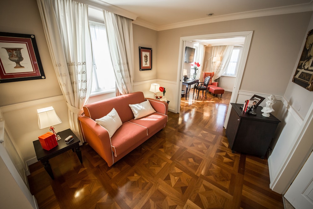 Suite (James Joyce) - Photo 5