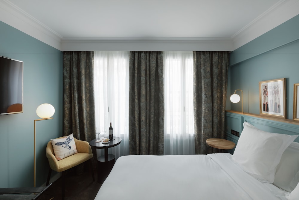 Classic Double Room, 1 Queen Bed, City View photo 3