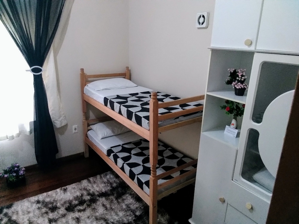 Comfort Quadruple Room, Accessible photo 1