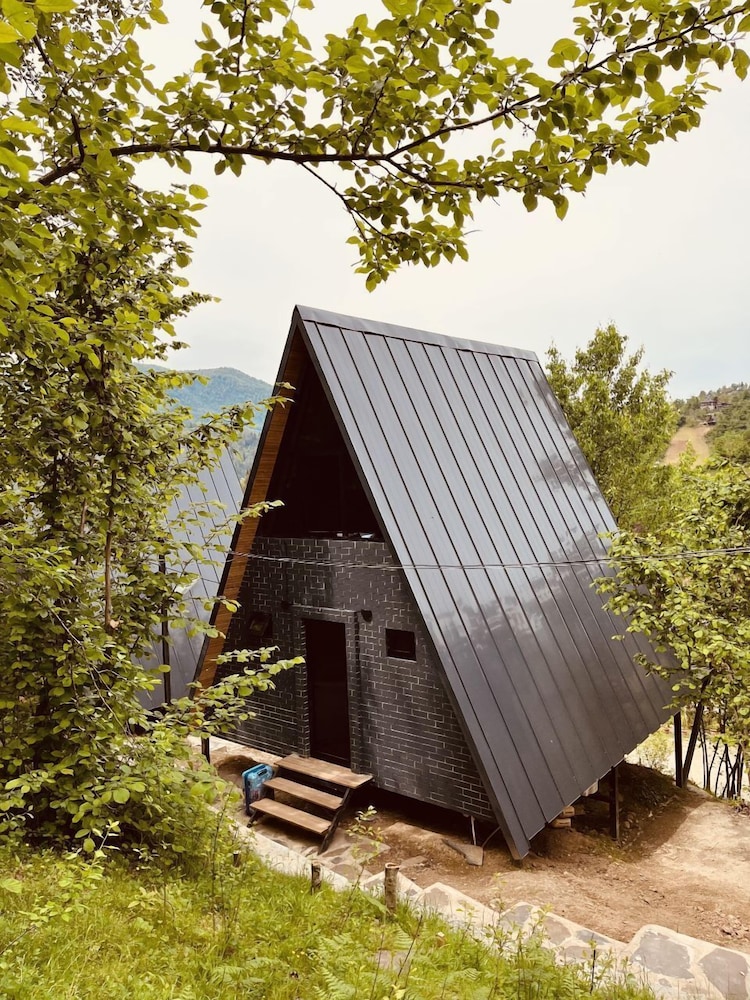 Honeymoon Cottage photo 1