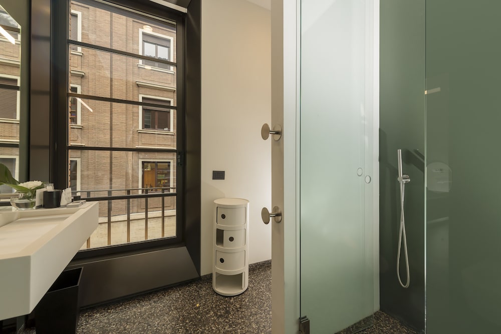 Deluxe Double or Twin Room photo 2