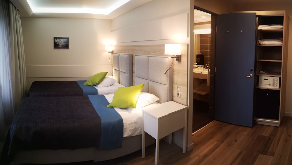 Small Double Room - Photo 3