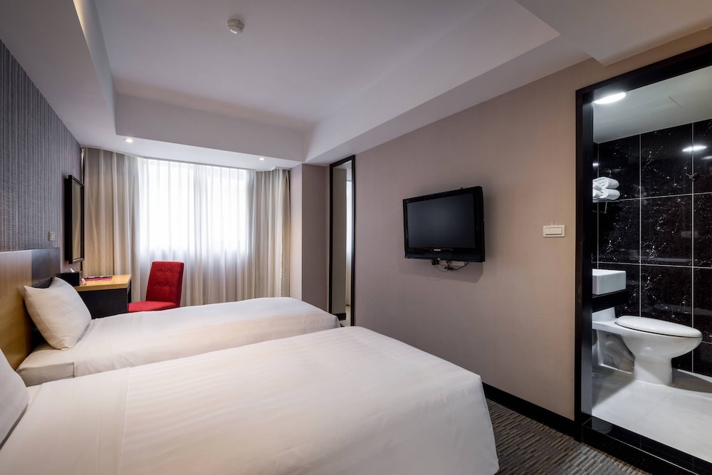 Business Twin Room, 2 Twin Beds photo 2