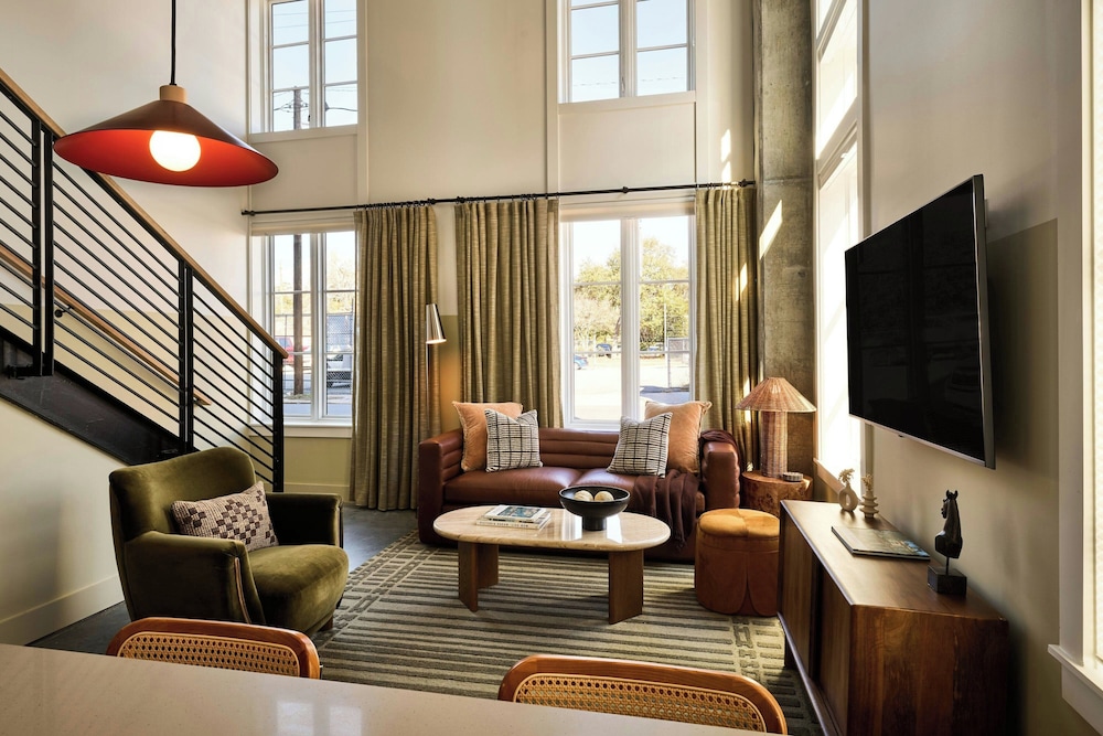 Junior Suite, 4 Bedrooms (1 Kingbed & 3 Queenbeds)
