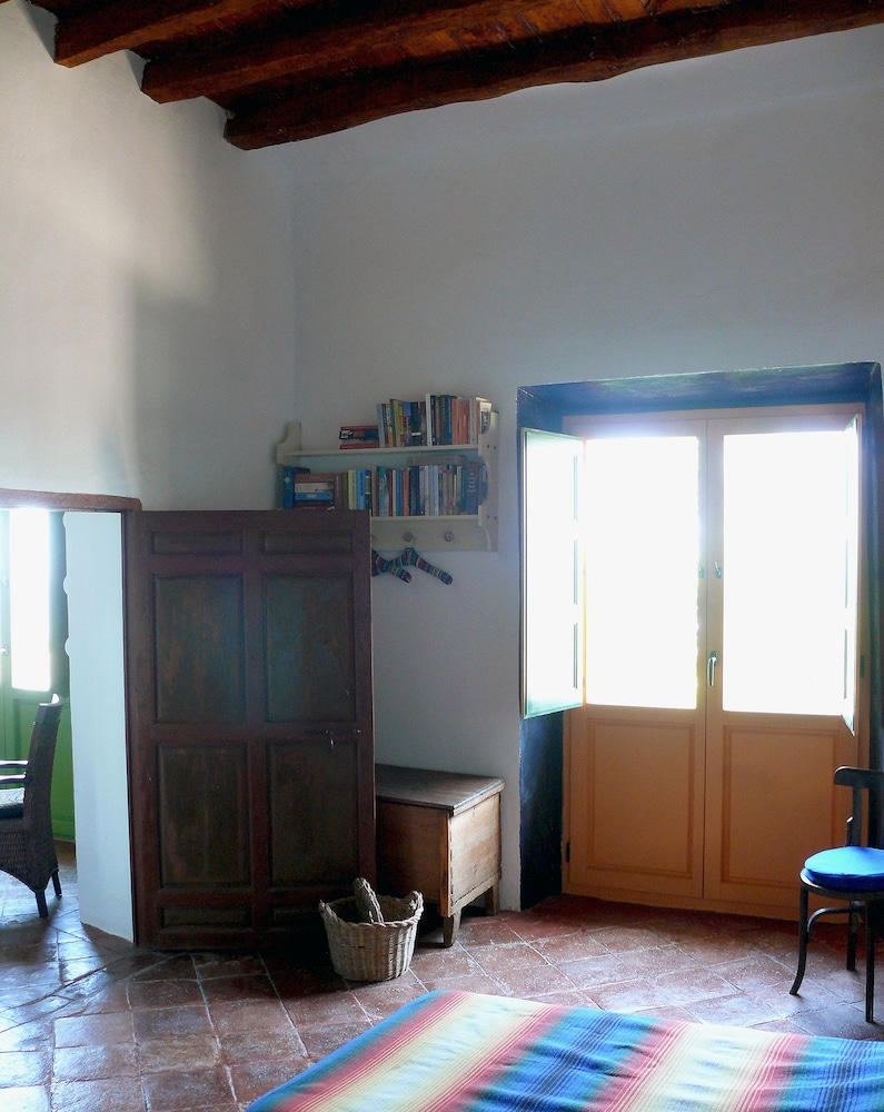 Twin Room (Indigo) photo 2
